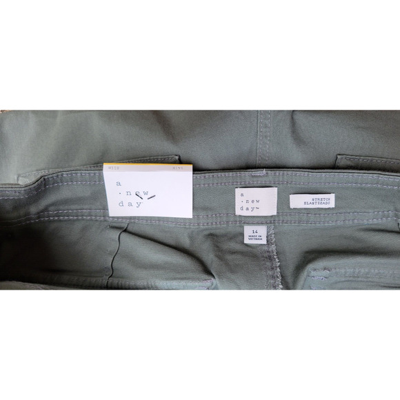 A New Day Slim High Rise Jeans Size 14 Womens Green Chino Stretch Denim Boho NWT - Picture 4 of 6